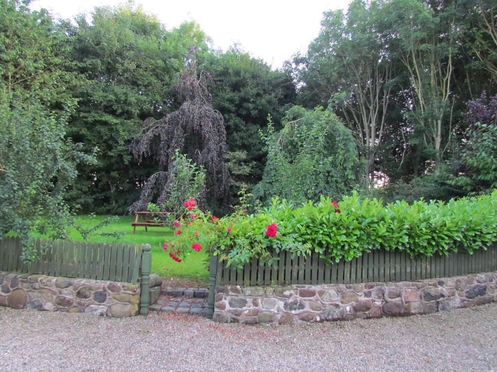 Berwick Hall Cottage Moira  Стая снимка